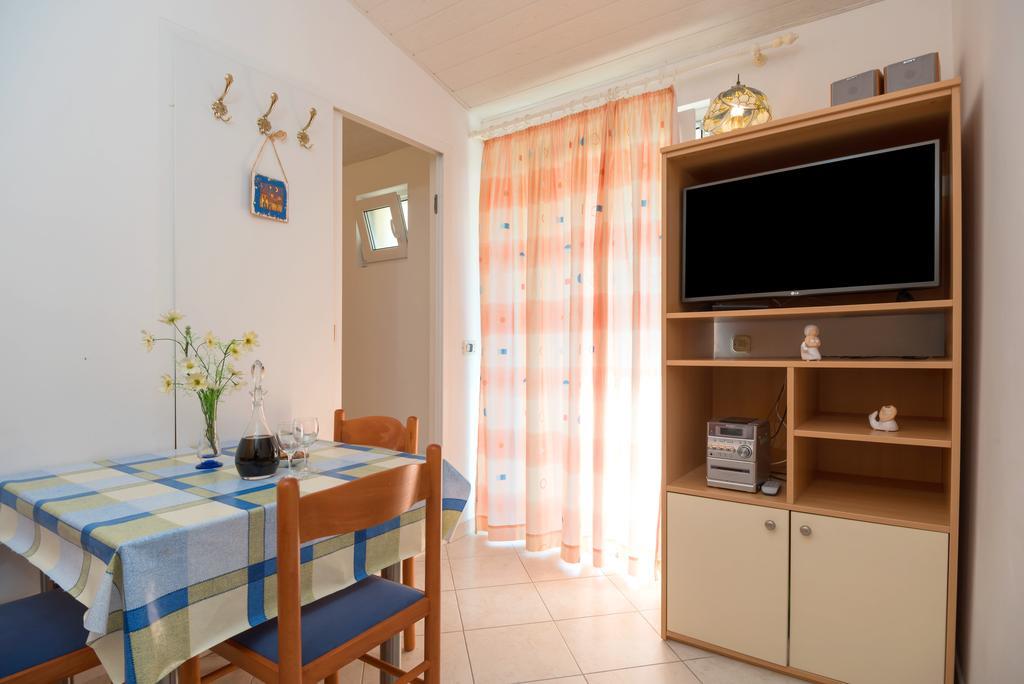 Beach Resort Apartments Bucina Baška Voda エクステリア 写真