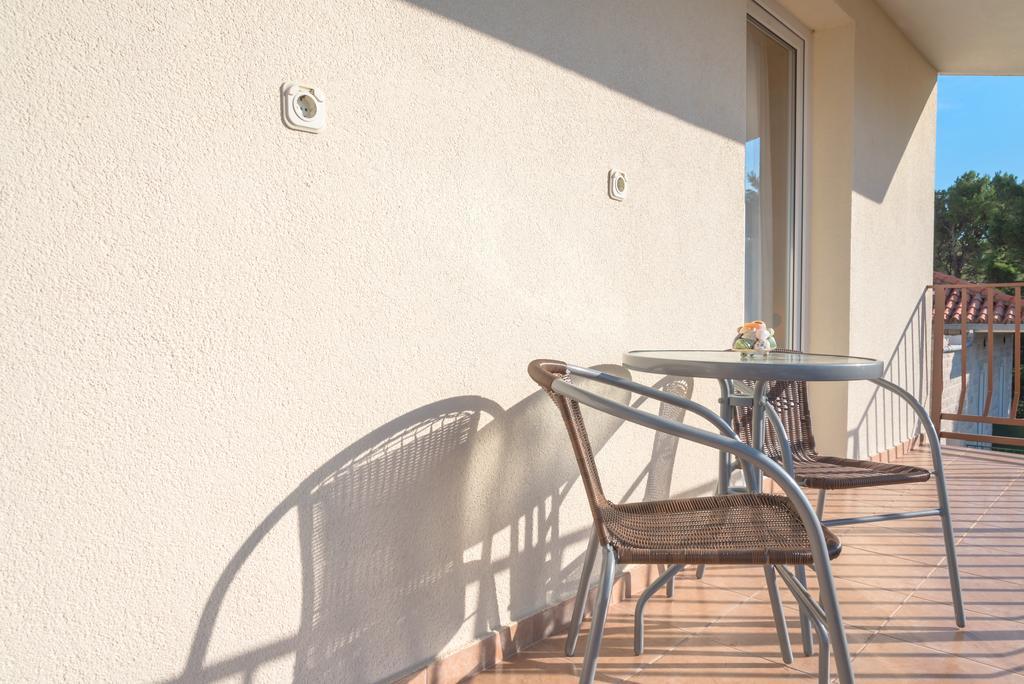 Beach Resort Apartments Bucina Baška Voda エクステリア 写真