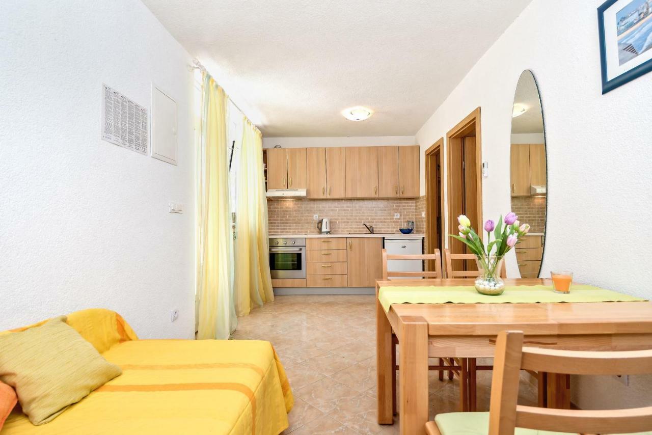 Beach Resort Apartments Bucina Baška Voda エクステリア 写真