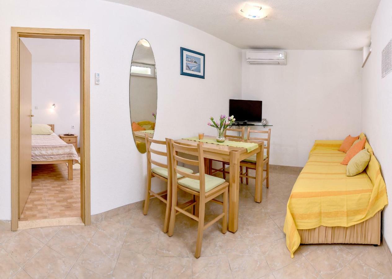 Beach Resort Apartments Bucina Baška Voda エクステリア 写真