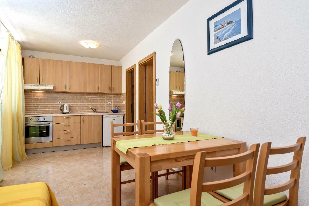 Beach Resort Apartments Bucina Baška Voda エクステリア 写真